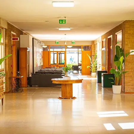 Villaggio San Pellegrino ミザーノ・アドリアーティコ