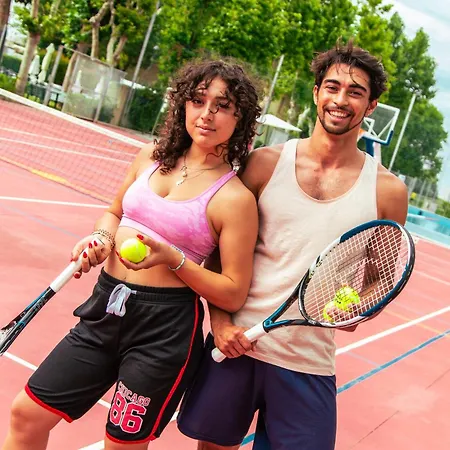 Отель Villaggio San Pellegrino *